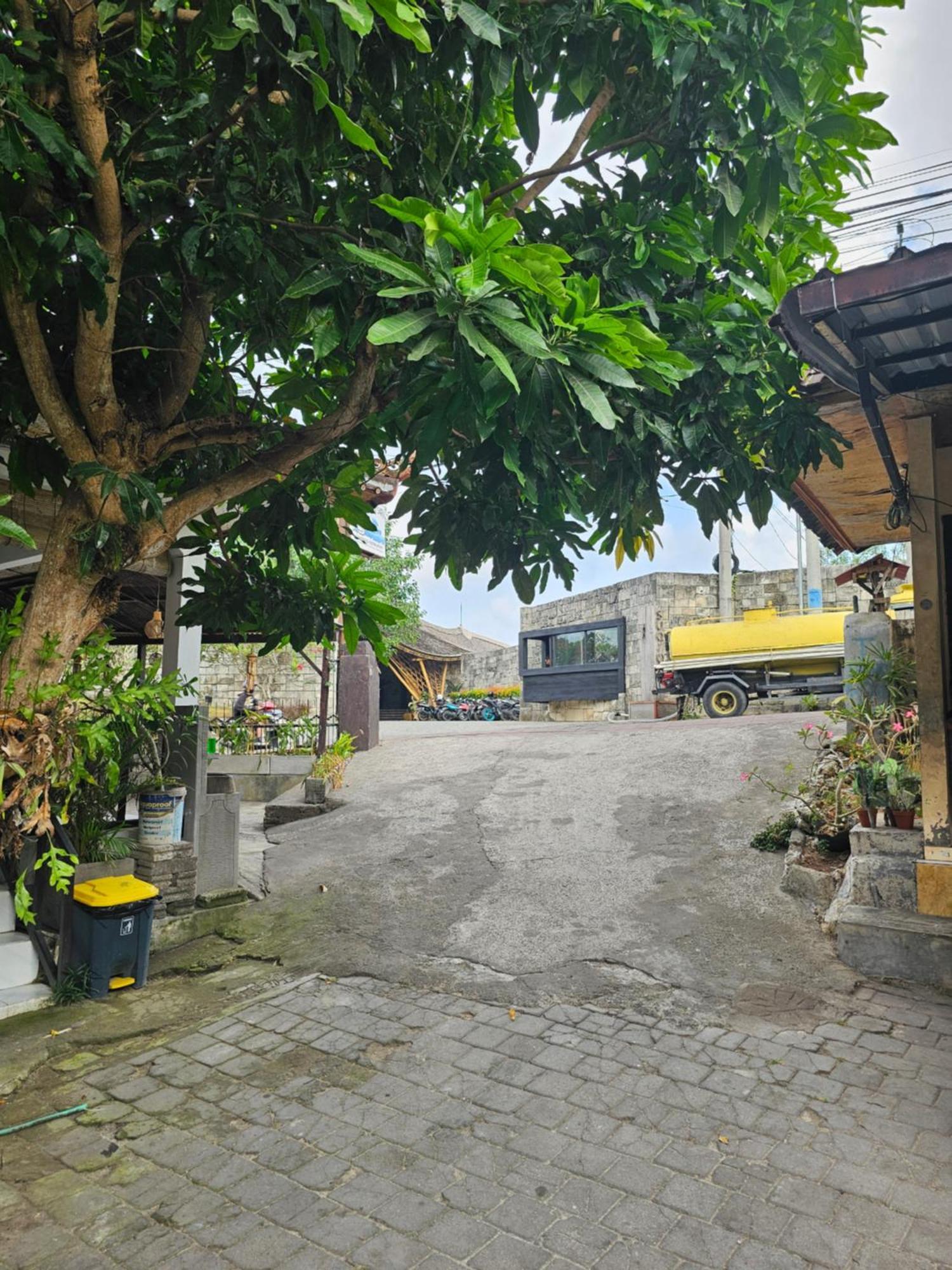 Padang-Padang Sari Homestay Uluwatu  Bilik gambar